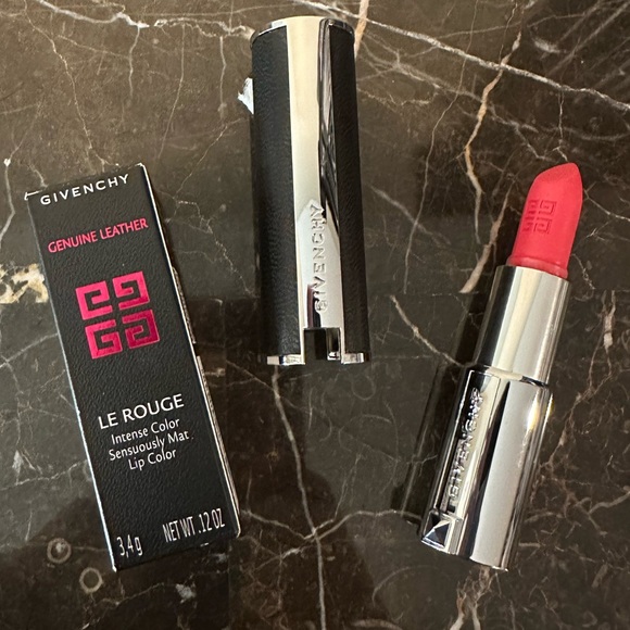 Givenchy Le Rouge Lipstick Corail Décolleté - Picture 1 of 3